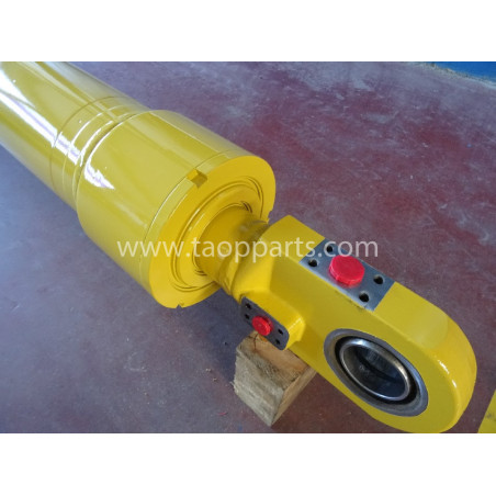 used Komatsu Hoist Cylinder...