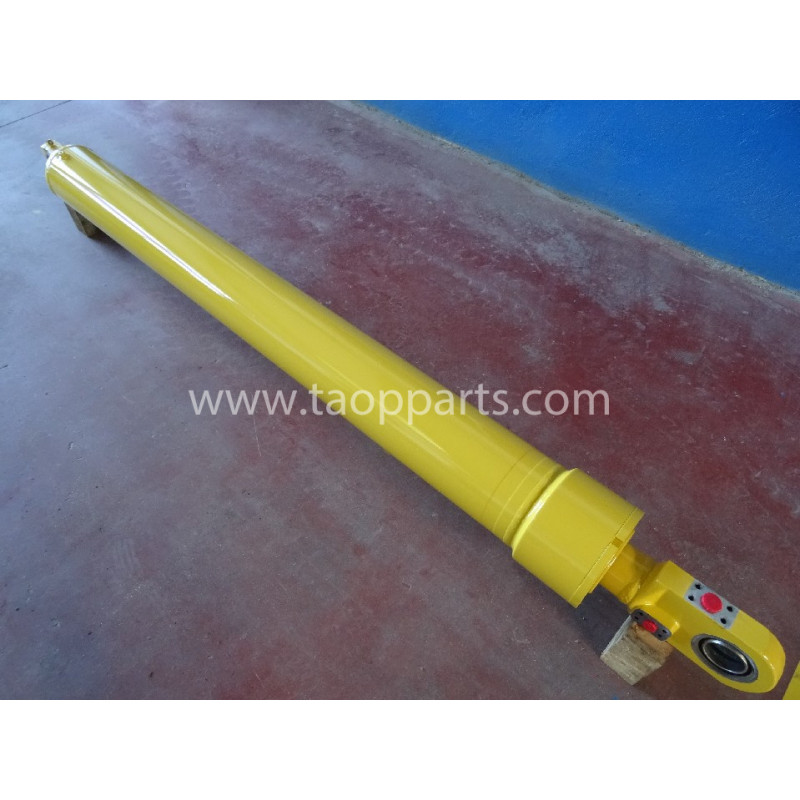 used Komatsu Hoist Cylinder 707-09-16022 from HM400-1 for