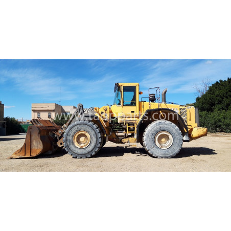 Pale gommate Volvo L220E...