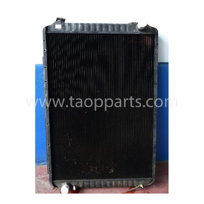 Radiador usado 20Y-03-21910... Radiador usado 20Y-03-21910...