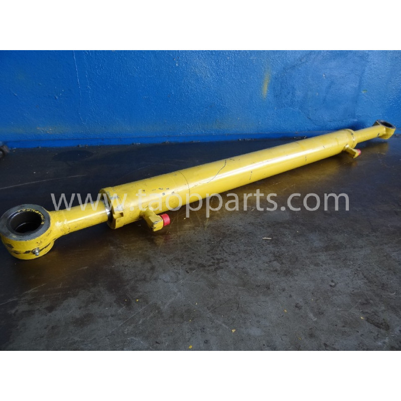 used Komatsu cylinder...