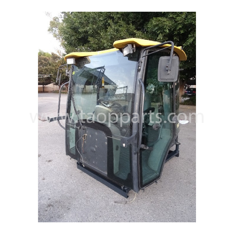 Cabina usada Komatsu... Cabina usada Komatsu...