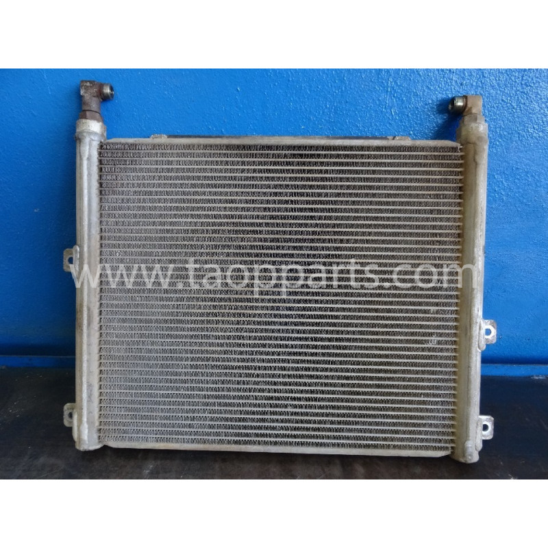 Radiatore olio Komatsu... Radiatore olio Komatsu...