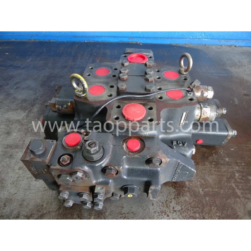 Komatsu Main valve...