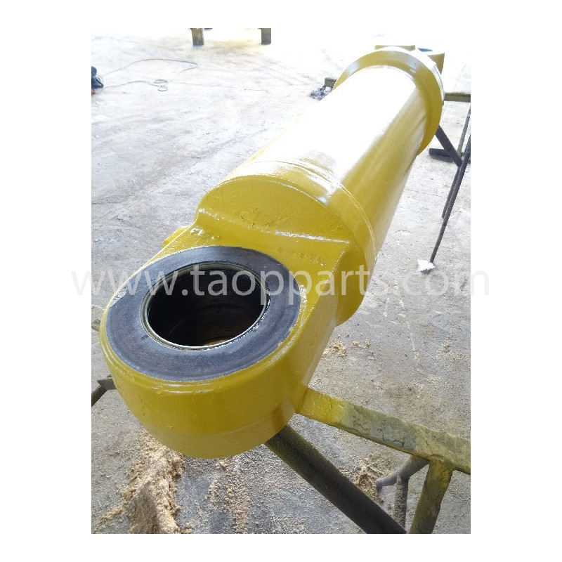 ゆわ! 14KT White Gold Olive Branch Drop Earrings 0.08 CT. T.W.