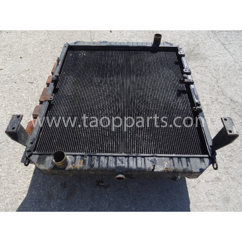 Radiator folosit Komatsu... Radiator folosit Komatsu...