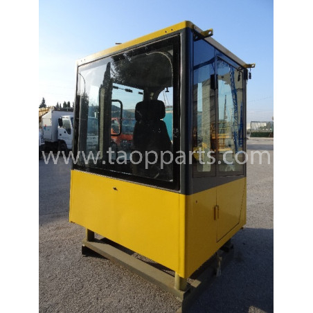 Cabina Komatsu 425-926-3415... Cabina Komatsu 425-926-3415...