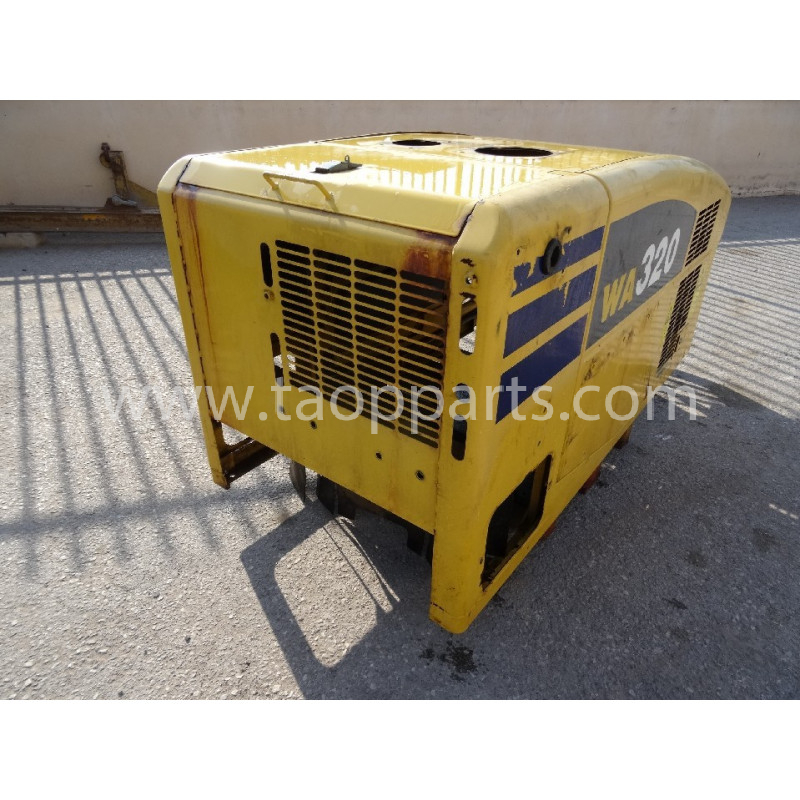 used Bonnet 419-54-H1920... used Bonnet 419-54-H1920...