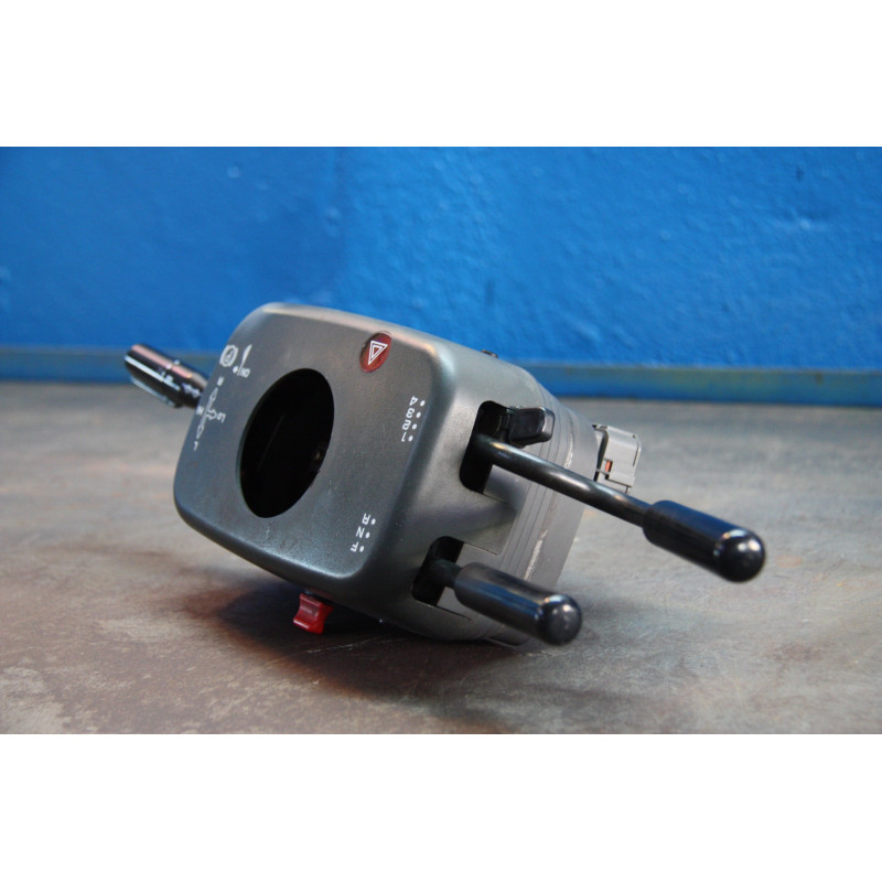 Telecomanda folosit Komatsu... Telecomanda folosit Komatsu...