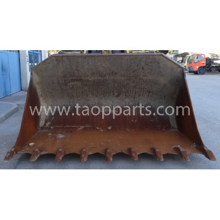 used Bucket 421-70-H2E62...