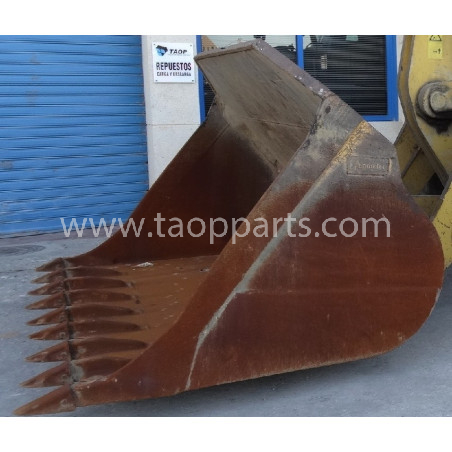 used Bucket 421-70-H2E62...