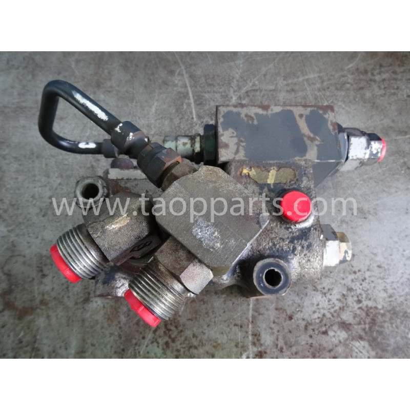 Komatsu Valve 702-21-04370... Komatsu Valve 702-21-04370...