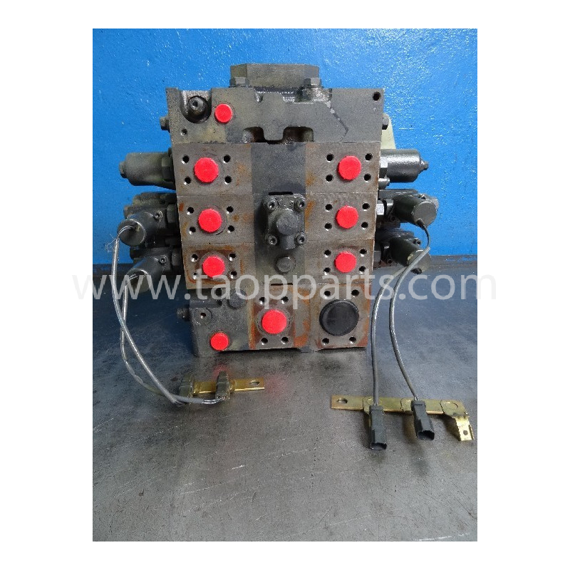 Komatsu Main valve...