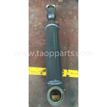 Komatsu Lift cylinder... Komatsu Lift cylinder...