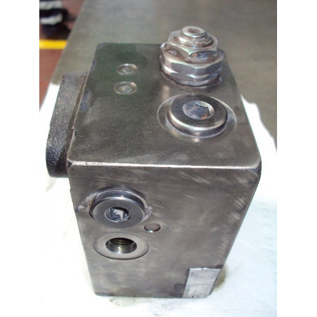 used Valve 421-43-27401 for...