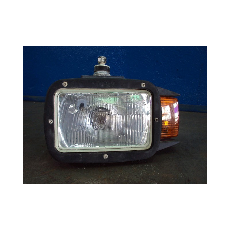 Far folosit Komatsu... Far folosit Komatsu...