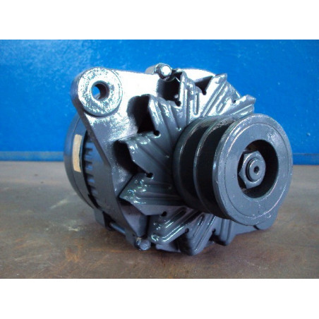 Alternador usado Komatsu... Alternador usado Komatsu...