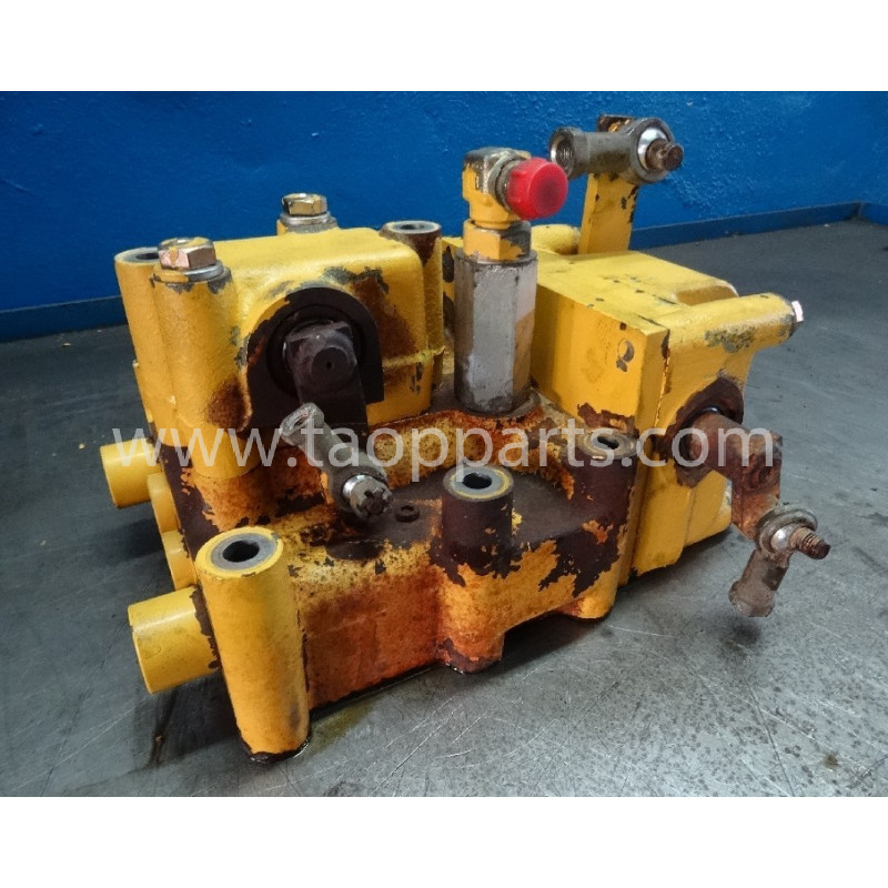 used Komatsu Valve 421-35-35202 from WA470-6 for Wheel loader