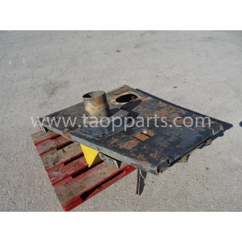 Tapa usada Komatsu... Tapa usada Komatsu...