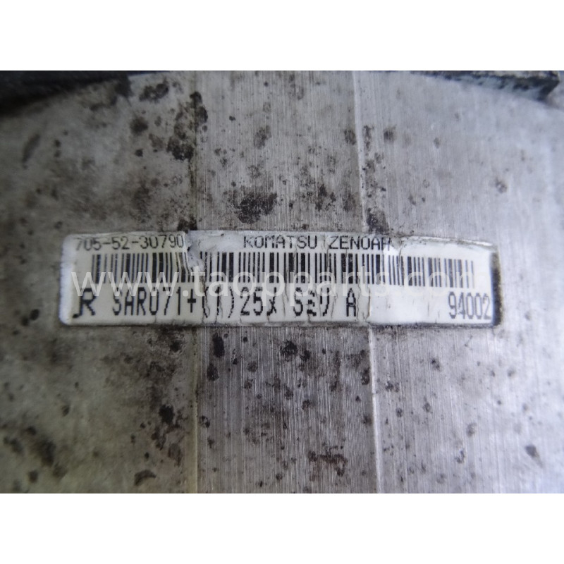 Pompe Komatsu 705-52-30790...
