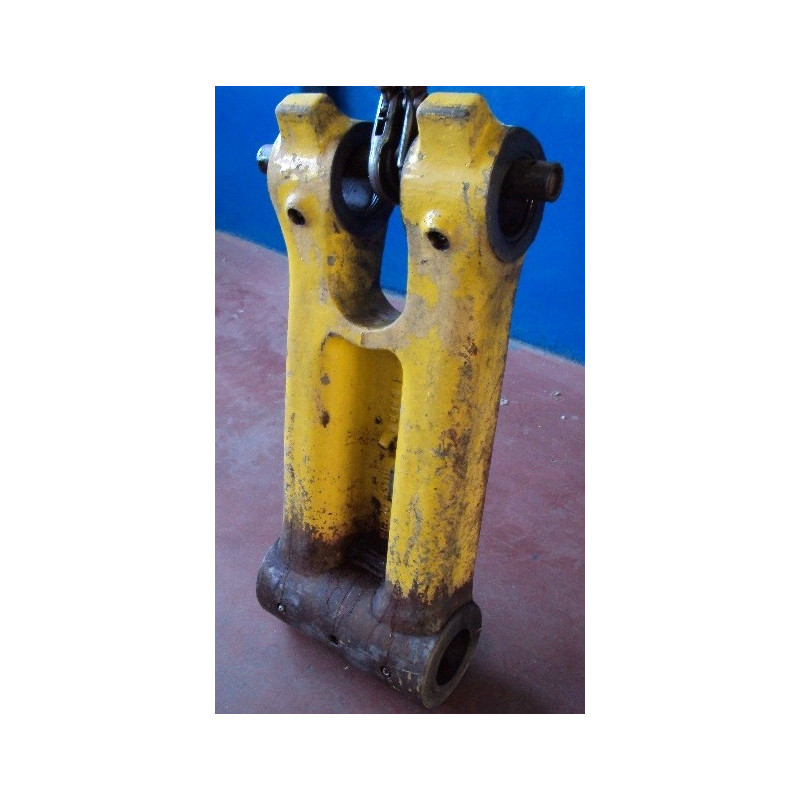 Komatsu Bucket link... Komatsu Bucket link...