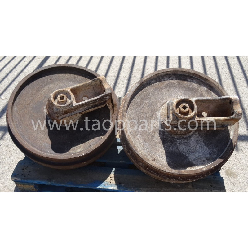 Komatsu Idler 207-30-00161... Komatsu Idler 207-30-00161...