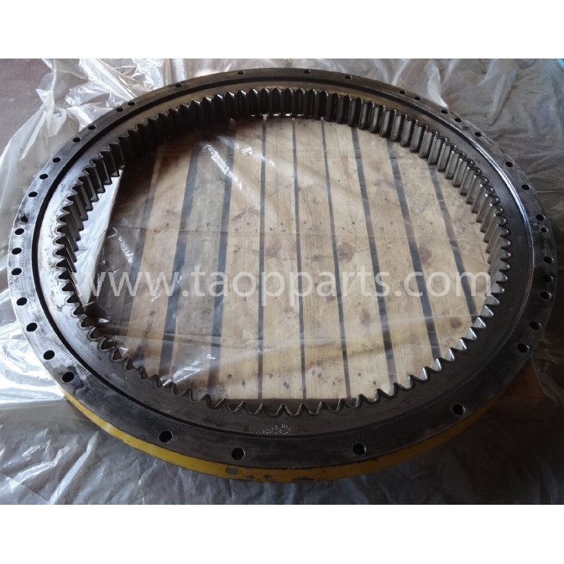 Coroa Komatsu 207-25-61100... Coroa Komatsu 207-25-61100...