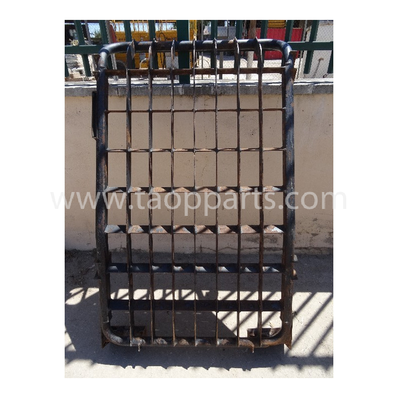 Komatsu Roller guard...