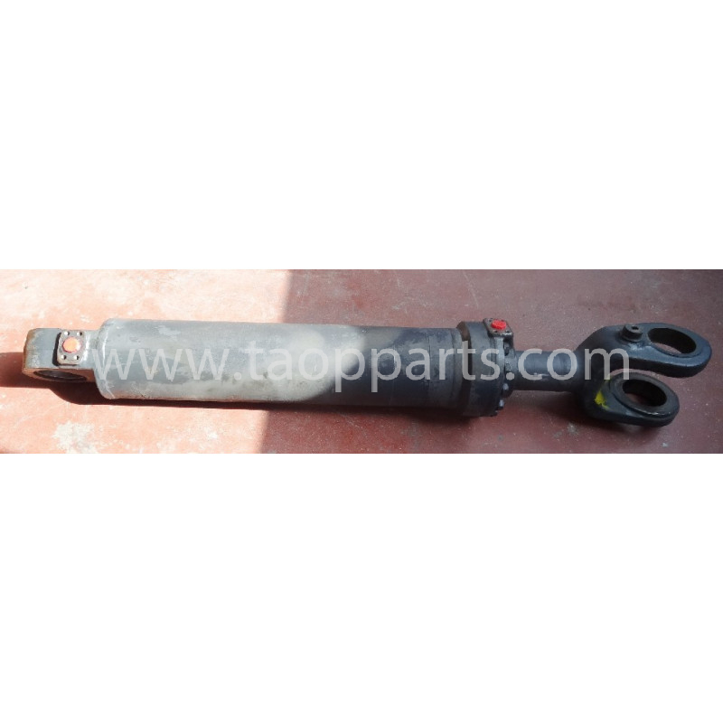 used Lift cylinder...