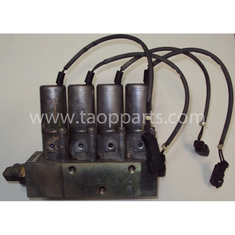 Komatsu Valve 702-21-07142...