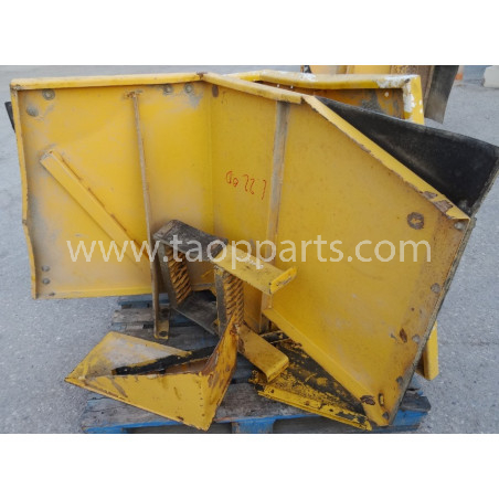 used Volvo Fender 11130931...