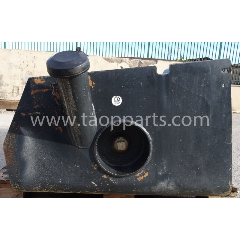 Komatsu Fuel Tank... Komatsu Fuel Tank...