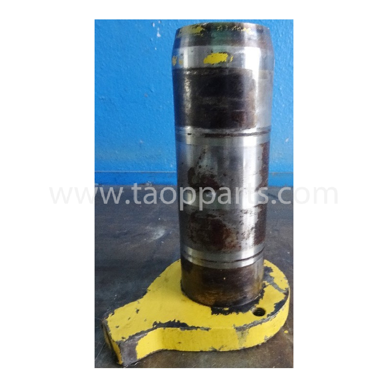 Axe Komatsu 205-70-71210... Axe Komatsu 205-70-71210...
