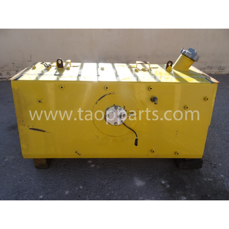 Reservoir carburant Komatsu... Reservoir carburant Komatsu...