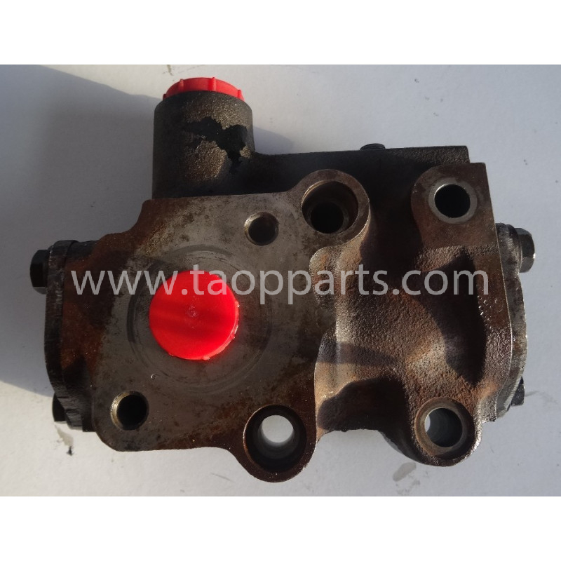 Komatsu Control valve... Komatsu Control valve...