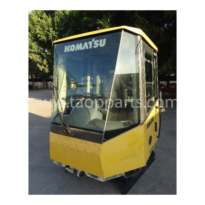 Cabina Komatsu 421-56-H4E00...
