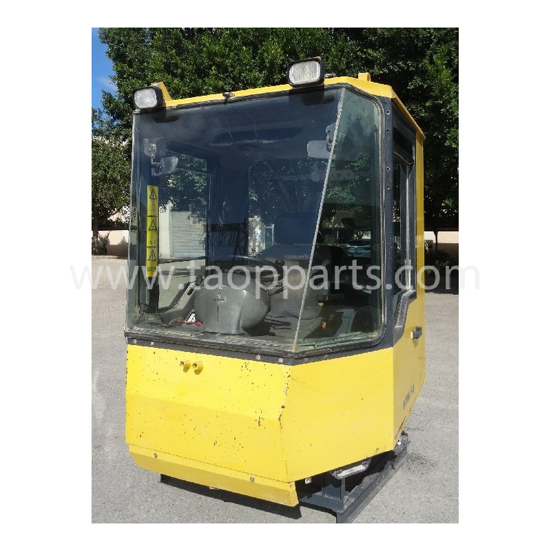 Cabina Komatsu 425-56-H1301...