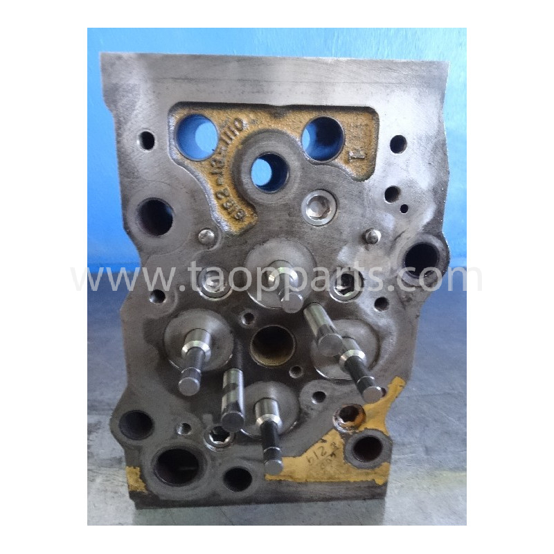 used Komatsu Cylinder head...