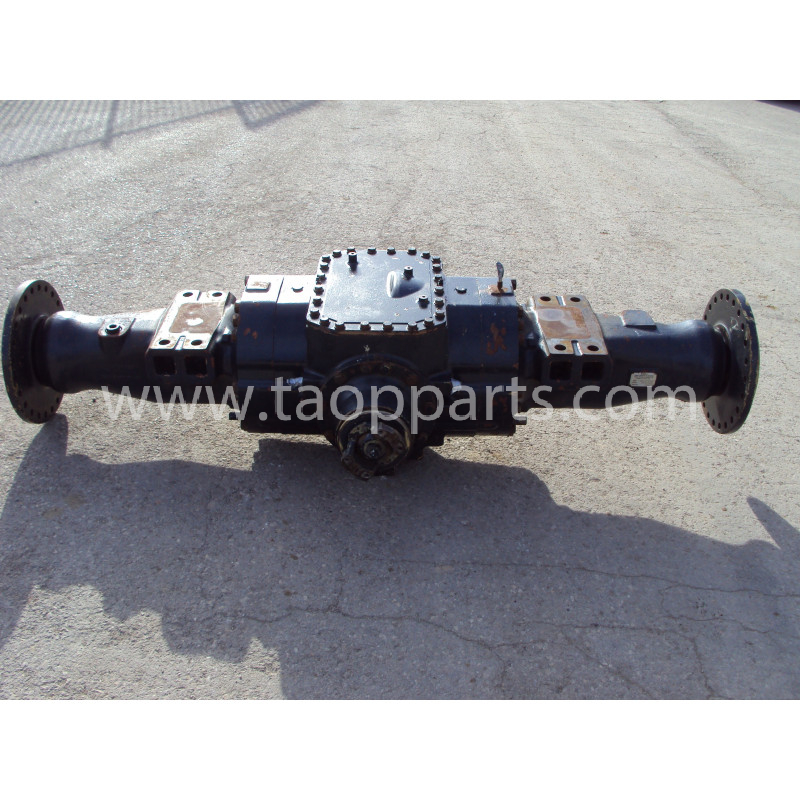 Komatsu Axle 421-22-30012... Komatsu Axle 421-22-30012...