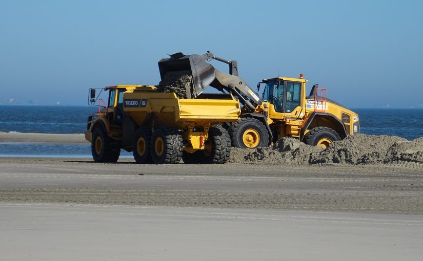 Komatsu vs Volvo: which type of machinery is best?