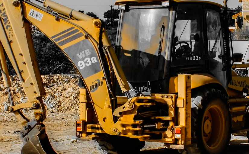 THE BACKHOE LOADER: the masterpiece of heavy machines